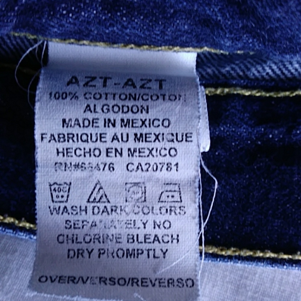Tommy Hilfiger jean shorts Size 3 - Picture 6 of 8